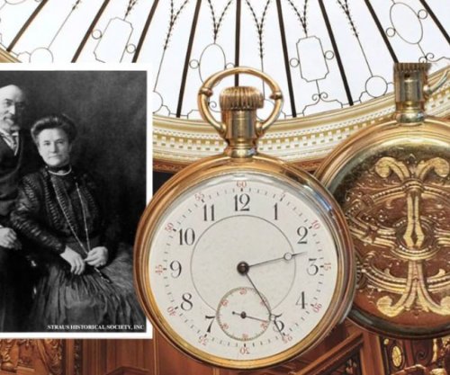 Ora e artë e pasagjerit të Titanikut shitet për një çmim rekord