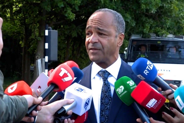 Prosper  Presidenti Thaçi dhe të tjerët do të jenë burra të lirë