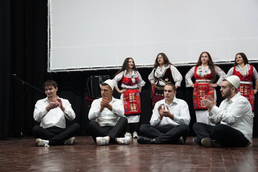 trashegimia-kulturore-shqiptare-jehon-ne-medvegje-gjate-nentor-lugine