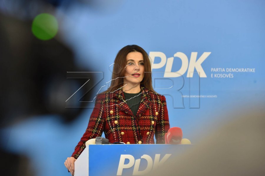 Çitaku kritikon Kurtin për vizitën në Vatikan  Anashkalohet ambasadori  çfarë katrahure