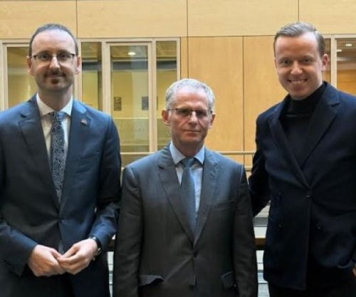 Bislimi takon në Berlin deputetin e Bundestagut, Adis Ahmetovic