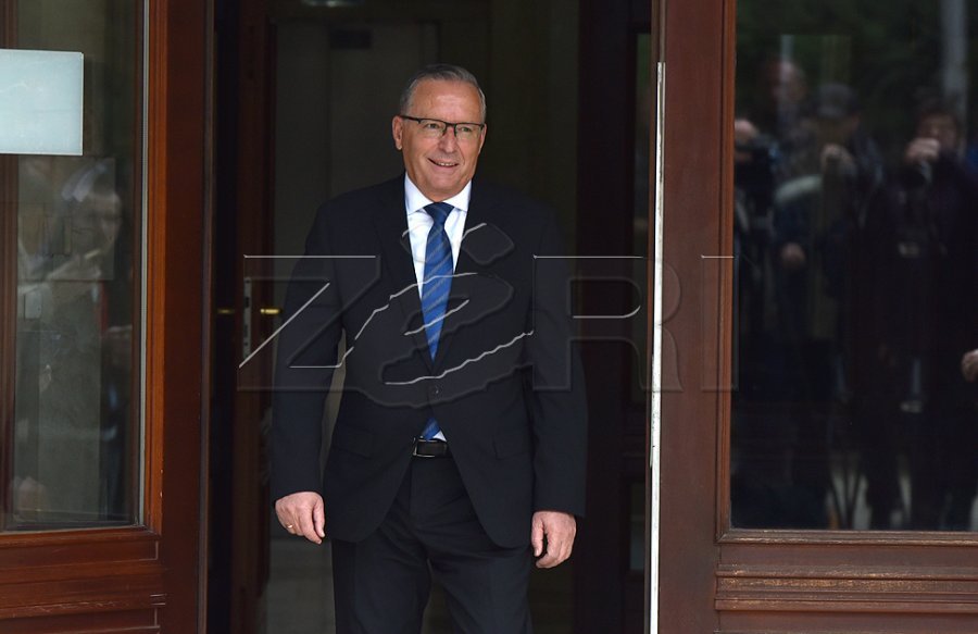 Hamza flet si kryetar i PDK-së: Është nderi më i madh i jetës time, por edhe përgjegjësi