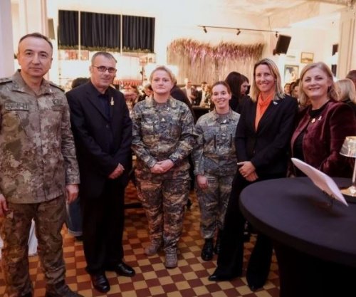 KFOR: Të përkushtuar në promovimin e sigurisë dhe të drejtave të grave