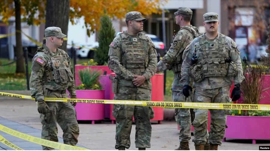 Dy anëtarë të Gardës Kombëtare qëllohen me armë në Washington