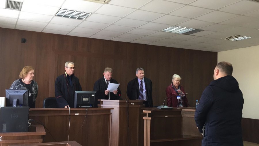 Ish-nënkryetari i Kllokotit dënohet me një vit burgim për akuzën se përmes kërcënimit siguronte vota për Listën Serbe