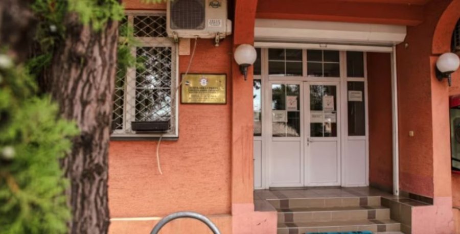 Serbia zgjat afatin për përzgjedhjen e punëtorëve të rinj shëndetësorë në Kosovë në prag të zgjedhjeve të reja