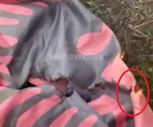 Faqja nacionaliste serbe publikon pamje nga djegia e flamurit kombëtar në Mitrovicë