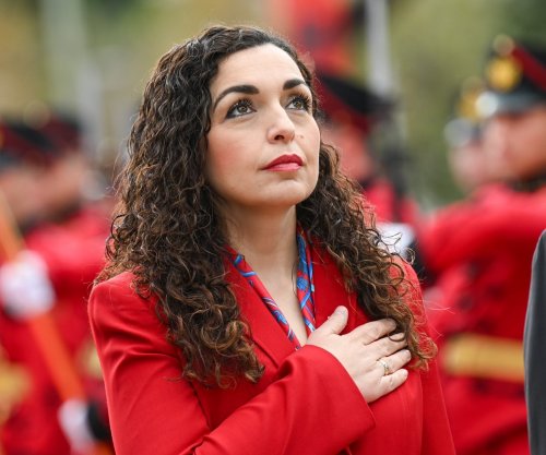 Osmani në Vlorë: Rroftë kombi shqiptar, rroftë flamuri kuqezi!