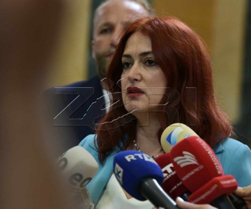 Eliza Hoxha për sjelljen e Kurteshit ndaj gazetarëve: Çfarë niveli, çfarë turpi