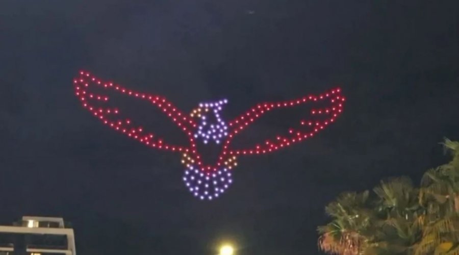 Festa e Flamurit, spektakël dronësh në qiellin e Vlorës
