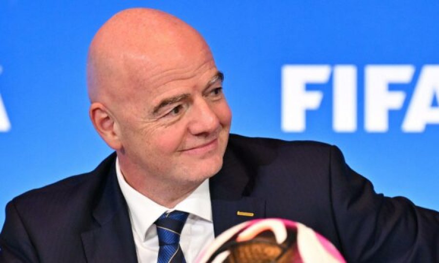 FIFA ka pezullar 10 shtete për “ndërhyrje politike” përgjatë historisë  