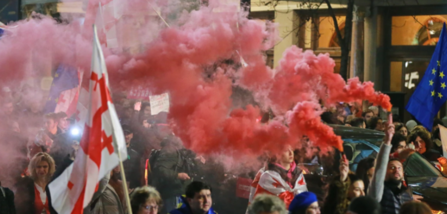 Arrestohet lideri i opozitës, tentoi t’i vinte flakën gjykatës në Gjeorgji 