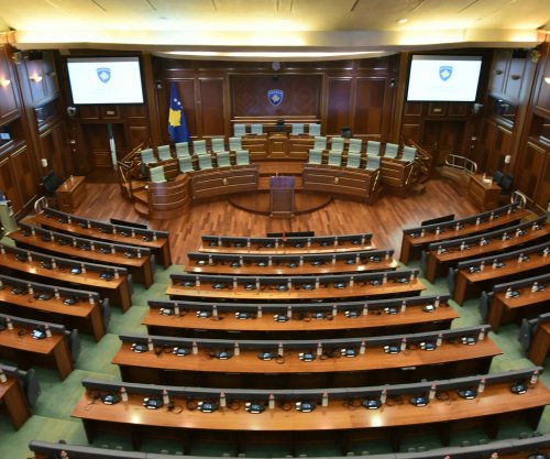 Bllokada institucionale i kushton Kosovës mbi 1 miliard euro, OEK-u dhe juristët paralajmërojnë pasoja të rënda