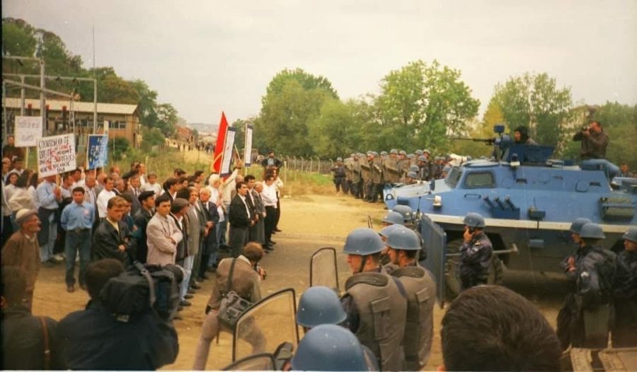 Si u organizua protesta madhështore e 1 Tetorit të vitit 1997?