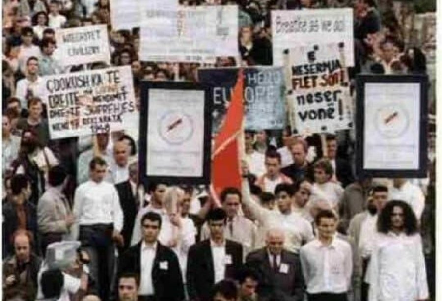 Osmani për protestën studentore të ’97-ës: Studentët na mësuan se liria nuk dhurohet, por fitohet