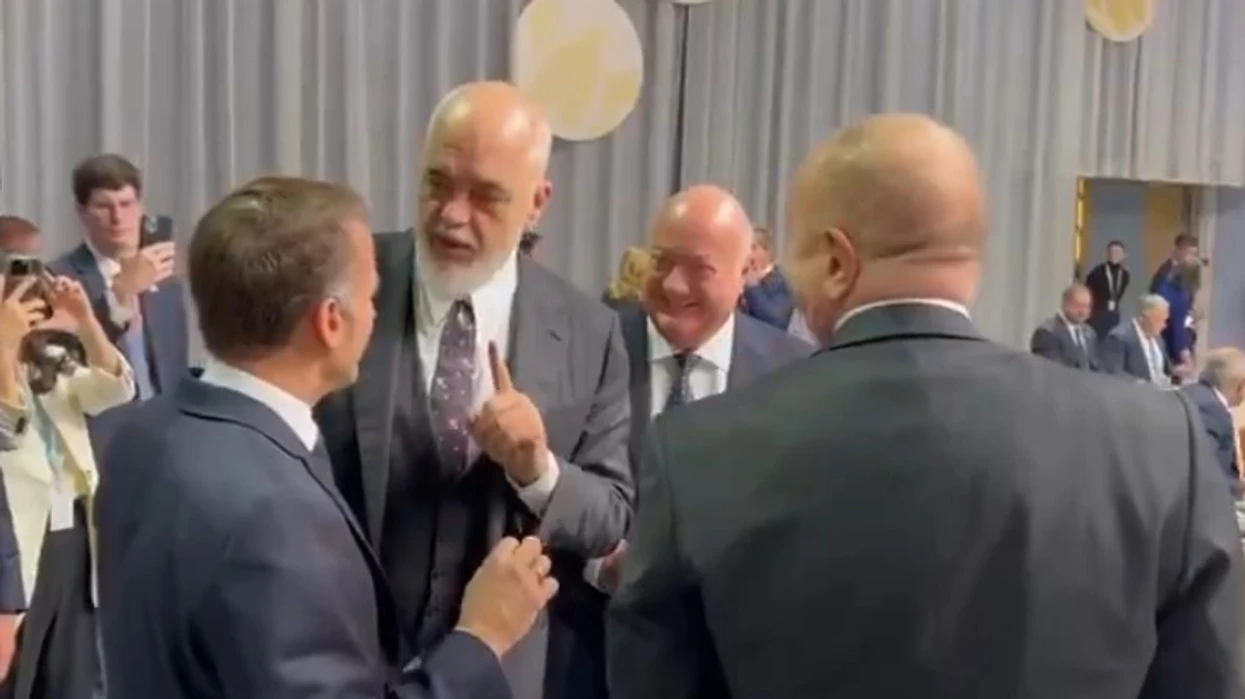 Rama shaka me Macronin për gafën e Trumpit: Duhet të na urosh paqen e arritur mes Shqipërisë e Azerbajxhanit