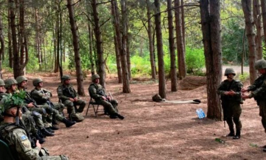 FSK-ja përmbyll kursin, liderë të rinj përgatiten për role udhëheqëse në nivel skuadre