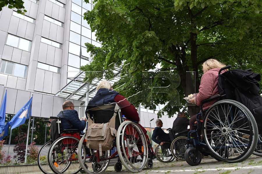 SHSKUK-ja i përgjigjet “Handikos”-it: Javën tjetër do të nisë shpërndarja e pajisjeve