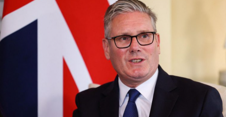 Starmer: U bëjmë thirrje palëve të zbatojnë pa vonesë marrëveshjen për paqen në Gaza
