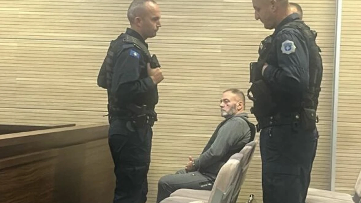 Administrohen provat materiale në gjykimin ndaj Shaqir Lutvijës, i akuzuar për krime lufte