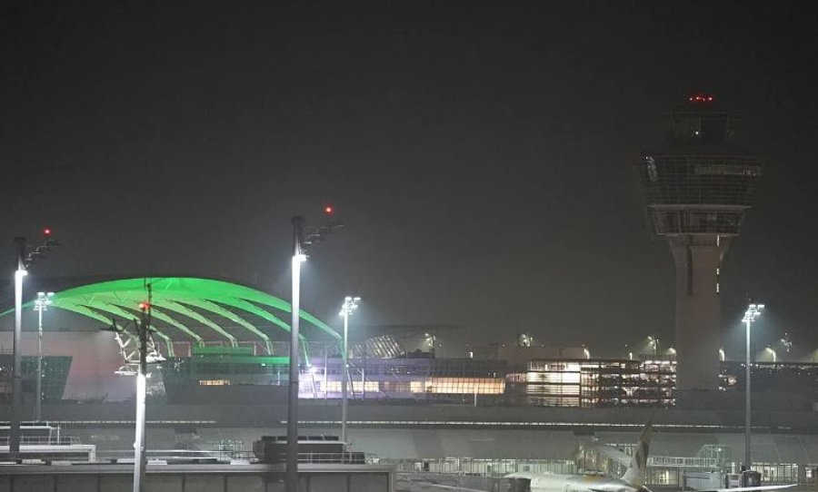 Gjermania instalon lazer në aeroportin e Mynihut për të mbrojtur nga dronët