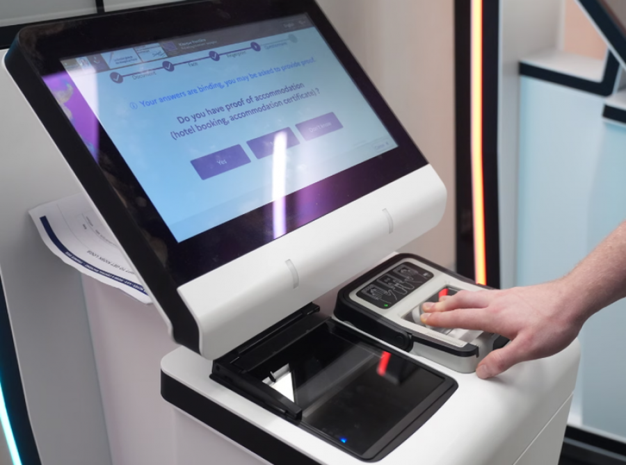 Kontrollet e reja biometrike në kufijtë e Evropës, hyn në fuqi sistemi i ri dixhital