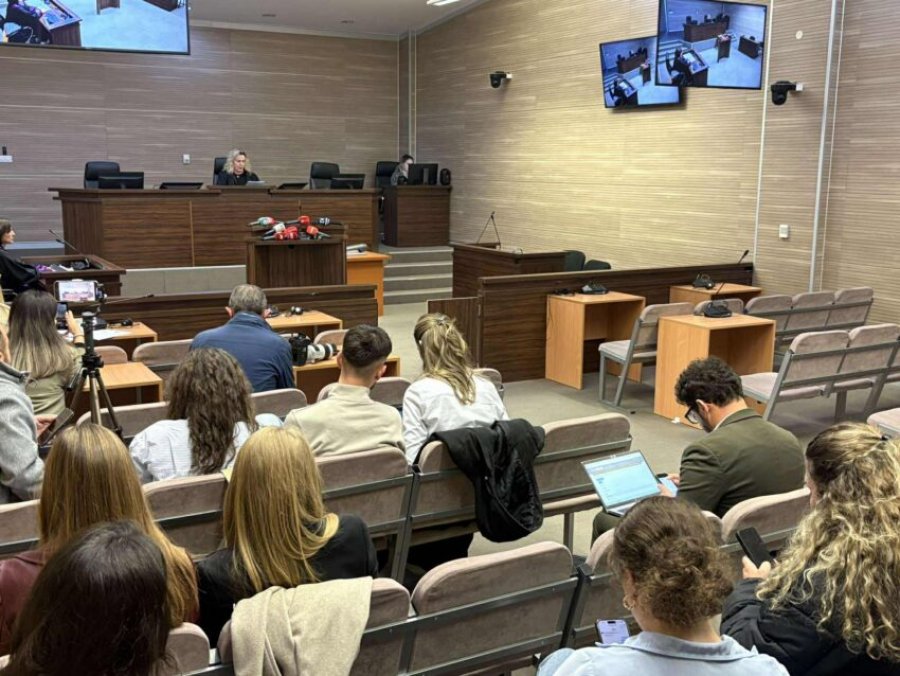 Akuza për korrupsion, Mujka e Muzliukaj nuk paraqiten në sallën e gjyqit