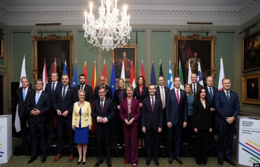 Britania konfirmon angazhimin për stabilitet në Ballkan Perëndimor