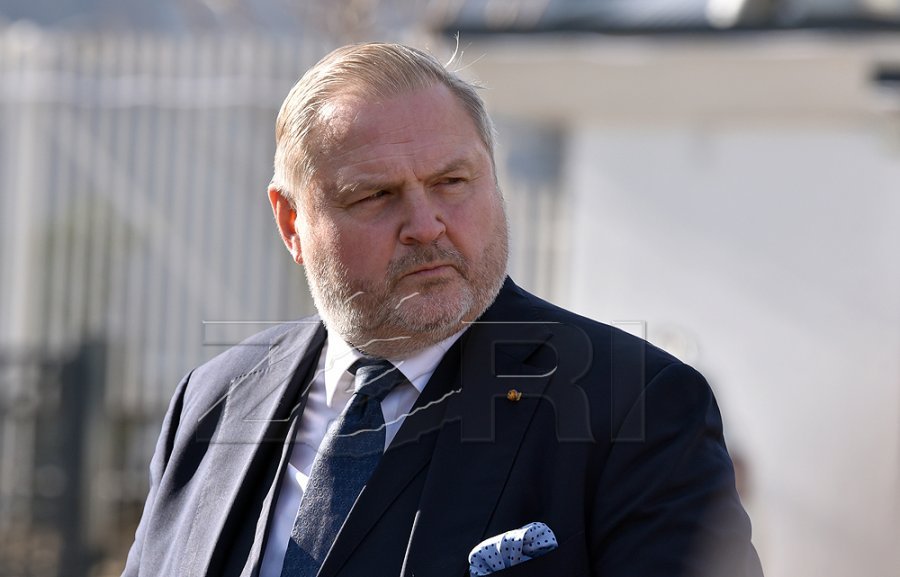 Raportuesi i BE-së dënon ashpër ndërhyrjen e Serbisë në zgjedhjet lokale në Kosovë