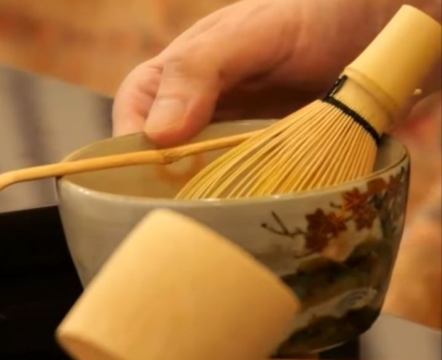 Ceremonia e çajit sjell në Tiranë elegancën dhe shpirtin e traditës japoneze