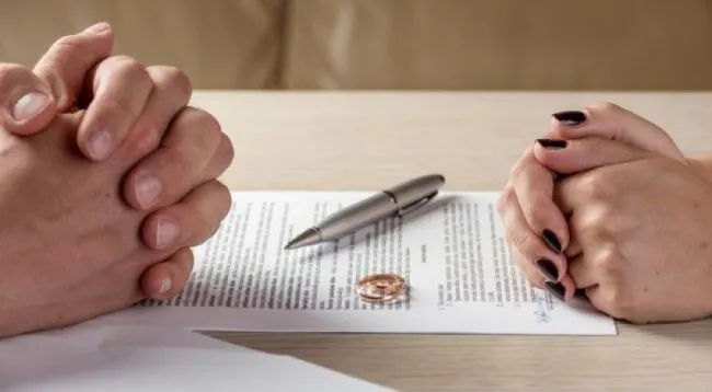 divorci-nuk-eshte-deshtim-ndonjehere-ai-nenkupton-suksesin-e-marteses