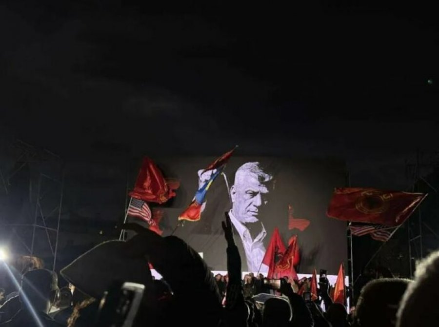 Me këngën “Jam Kosova e Shqiptarisë” përmbyllet protesta gjithëkombëtare në Tiranë
