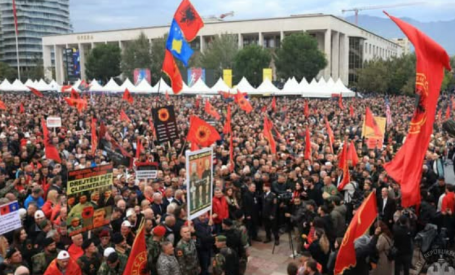Begaj nga protesta në Tiranë: UÇK-ja është krenaria e historisë kombëtare
