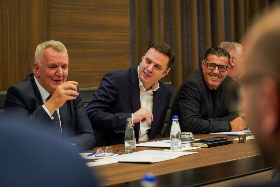 Abdixhiku mobilizon kandidatët e LDK-së para balotazhit: Çdo energji për fitoren më 9 nëntor