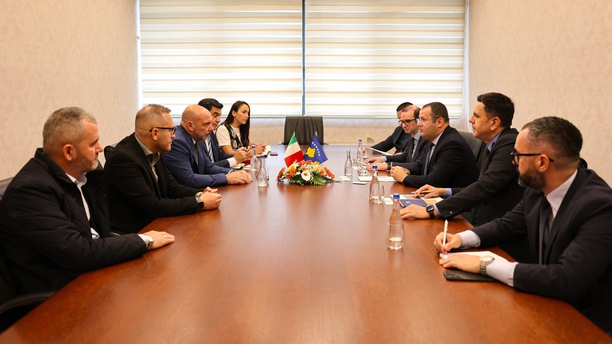 Guvernatori i BQK-së takon Gjeneralin italian, flasin për forcimin e luftës kundër falsifikimit të parasë