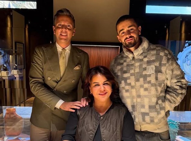 Zhegrova surprizon të ëmën me një orë luksoze