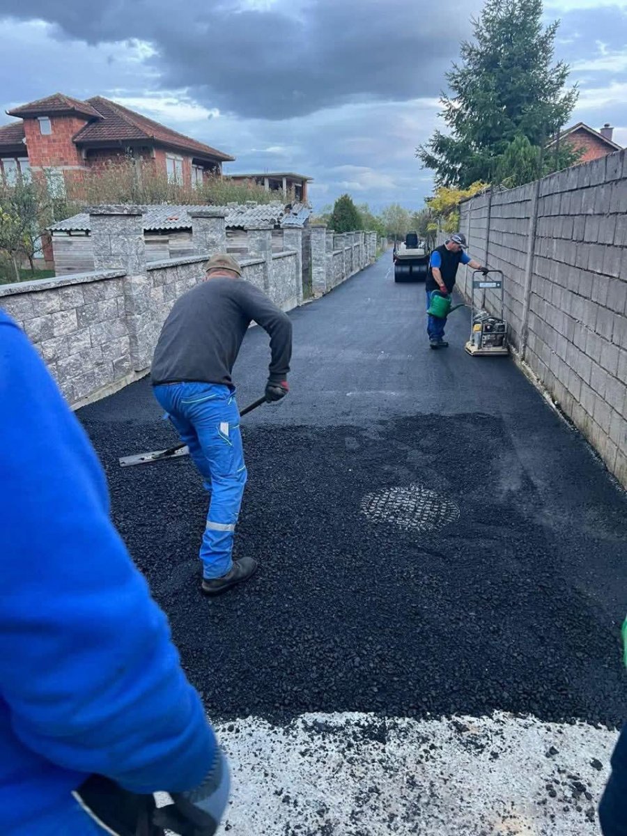 Shehu  Infrastruktura rrugore e Junikut po merr formë moderne   nga e hëna vazhdojmë asfaltimin në të gjitha lagjet