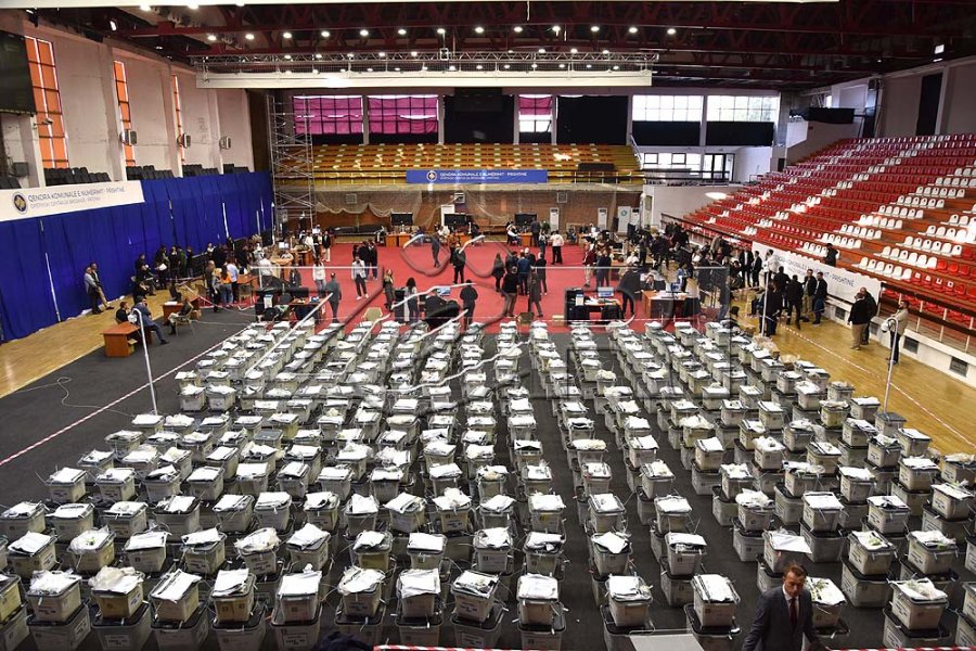 KQZ-ja po i verifikon votat e balotazhit, ato diasporës do të numërohen pas disa ditësh