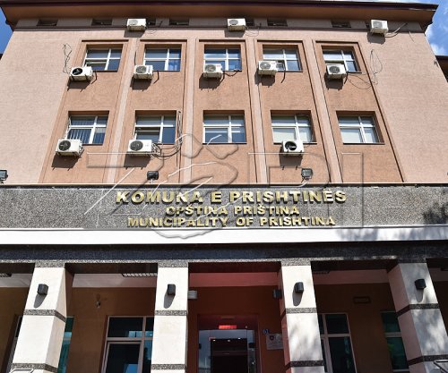 Këndet e lodrave në Prishtinë po dëmtohen, komuna njofton Policinë: Aktet vandale janë të papranueshme