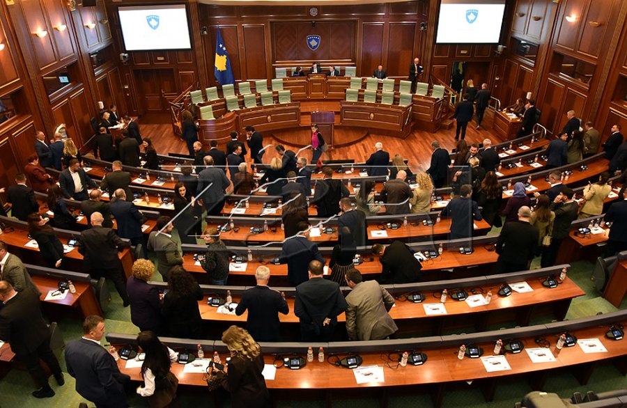 Bugaqku shpjegon kompetencat e presidentes për zhbllokim të ngërçit politik