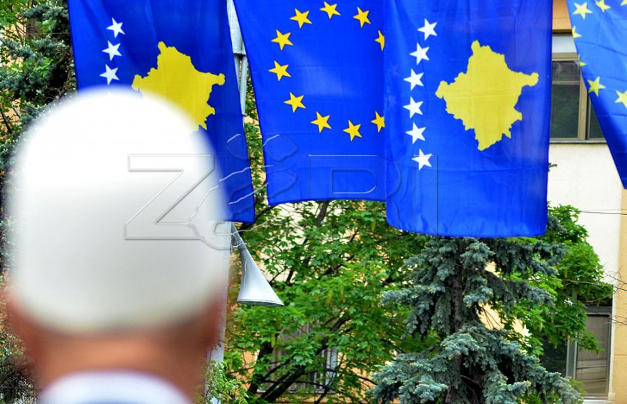 Politika e BE-së ndaj Kosovës në “autopilot”