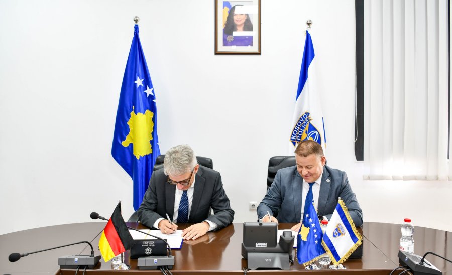 Policia e Kosovës pranon donacion me pajisje teknologjike nga Gjermania