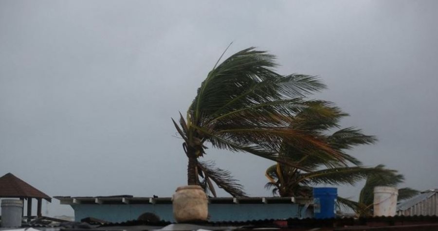 Uragani më i fortë në botë këtë vit shkakton viktimat e para