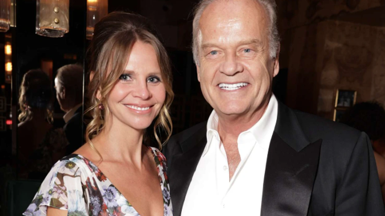 Ylli i “Frasier” bëhet baba për herë të tetë në moshën 70-vjeçare