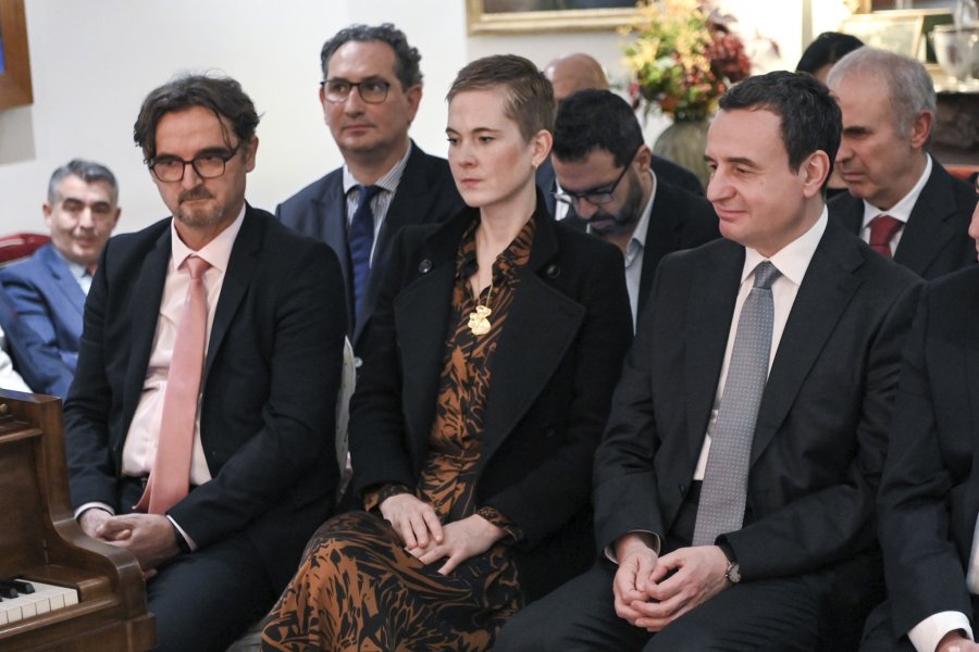 Kurti në Paris: Vetëm një Evropë që dëshiron të reformohet nga brenda, mund të zgjerohet nga jashtë