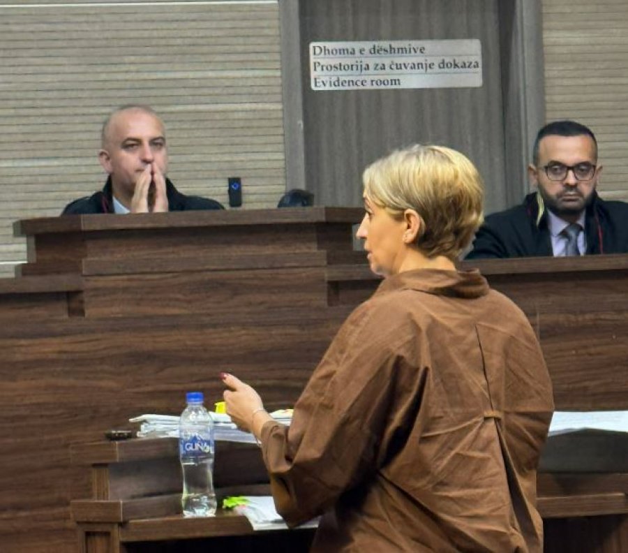 Ish-zyrtarja e BE-së lirohet nga akuza për korrupsion