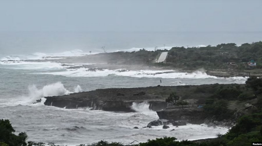 Pas shkatërrimeve në Xhamajkë, uragani “Melissa” godet Kubën