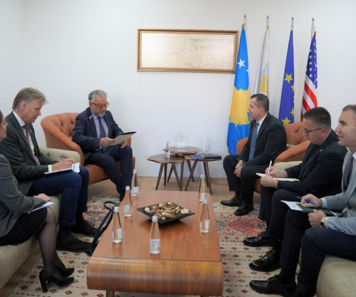Shefi i EULEX-it viziton Inspektoratin Policor të Kosovës