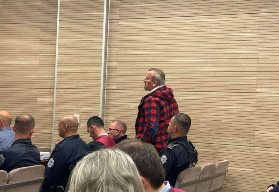 Seanca për 400 kg drogë, lirohet nga salla për shkaqe shëndetësore njëri prej të akuzuarve