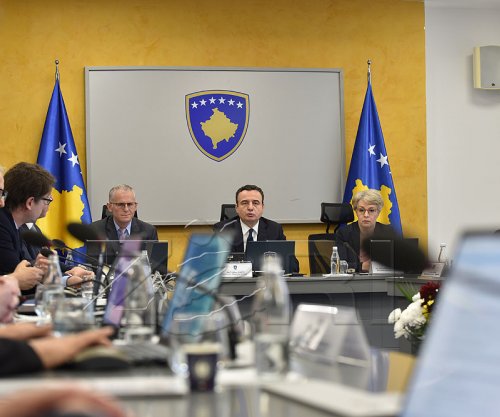 Qeveria miraton propozimin për rritje të pagës minimale në sektorin privat